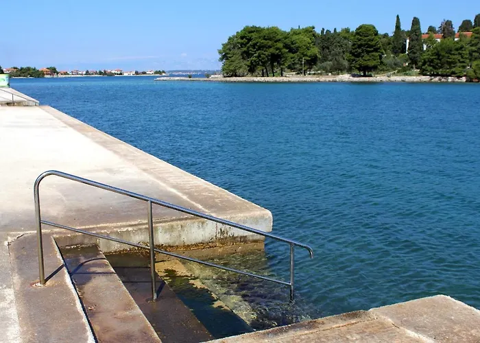 With A Parking Space Preko, Ugljan - 12658 شقة بريكو