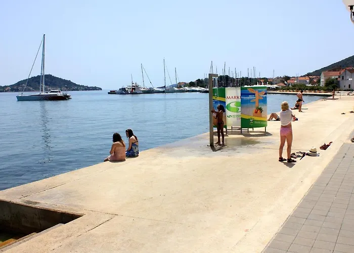 Apartman With A Parking Space Preko, Ugljan - 12658